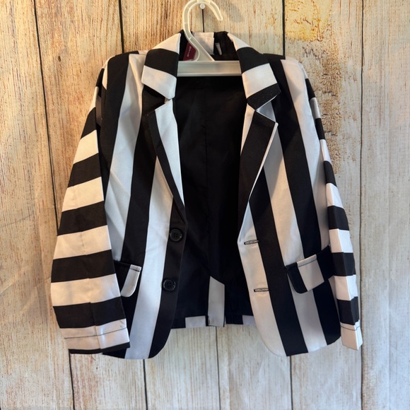 Toddler Beetlejuice Costume-suit & Wig 3T-4T, EUC - Picture 8 of 9